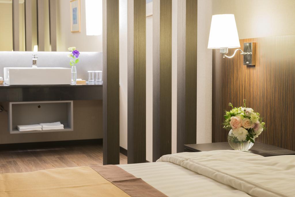 Hotel Paragon Μπουσάν Εξωτερικό φωτογραφία