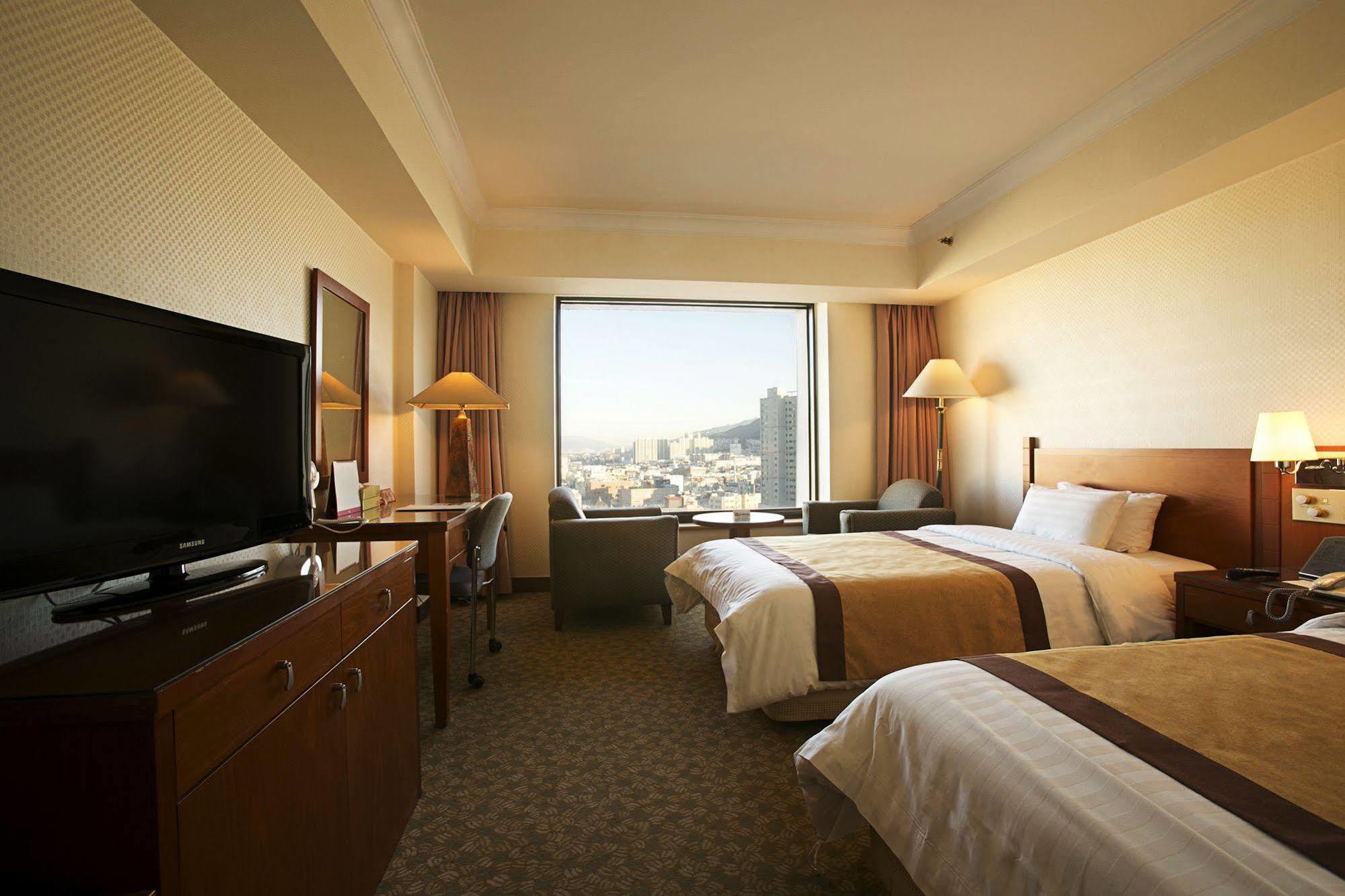 Hotel Paragon Μπουσάν Εξωτερικό φωτογραφία